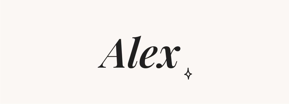 Typographie élégante et contemporaine pour Alex, un prénom mixte couramment choisi en 2024, alliant simplicité et modernité.