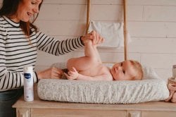 Comparatif des couches et soins pour bébé, quelle couche choisir pour peau fragile, options bio et écoresponsable