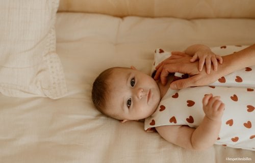 Vêtements de bébé pour la nuit : comment l’habiller ?